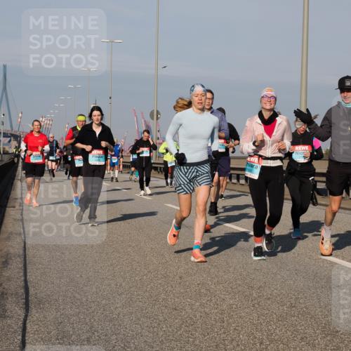 03.10.2025 - Köhlbrandbrückenlauf Fabian Wolf http://msf.ph/oto/9048300 03.10.2025 10:00:23 Position 3 1932 meine-sportfotos.de