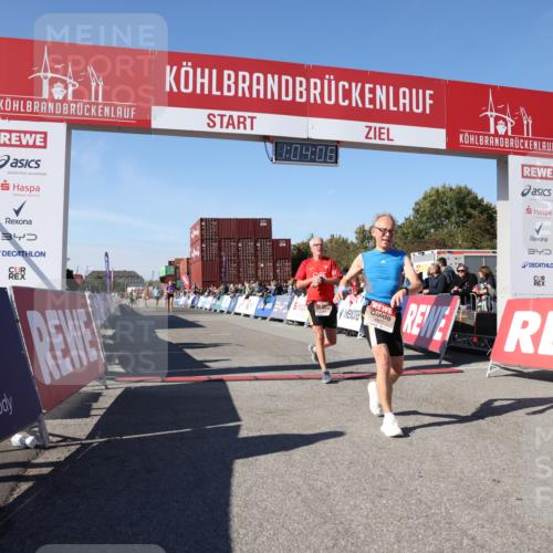 03.10.2025 - Köhlbrandbrückenlauf Lena Gebhardt http://msf.ph/oto/9048309 03.10.2025 13:04:06 Ziel 4056, 4127, 4349, 4372, 4480, 5721, 5950, 5958, 6392 meine-sportfotos.de
