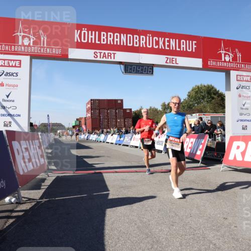 03.10.2025 - Köhlbrandbrückenlauf Lena Gebhardt http://msf.ph/oto/9048313 03.10.2025 13:04:06 Ziel 4056, 4127, 4349, 4372, 4480, 5721, 5950, 5958, 6392 meine-sportfotos.de