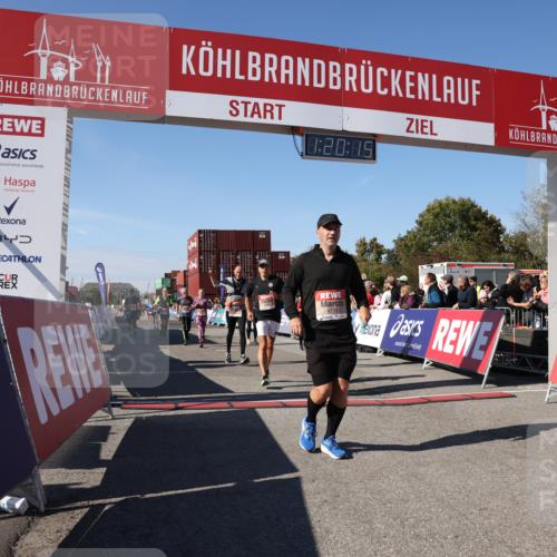 03.10.2025 - Köhlbrandbrückenlauf Lena Gebhardt http://msf.ph/oto/9048324 03.10.2025 13:20:15 Ziel 4397, 4402, 4565, 4779, 4994, 5037, 5144, 5160, 5328, 5456, 5481, 5672, 5683, 5850, 6035, 6136, 6589 meine-sportfotos.de