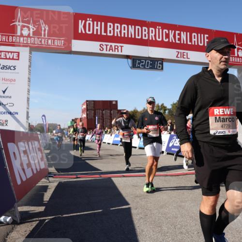 03.10.2025 - Köhlbrandbrückenlauf Lena Gebhardt http://msf.ph/oto/9048344 03.10.2025 13:20:17 Ziel 4397, 4402, 4565, 4571, 4779, 4994, 5144, 5160, 5456, 5481, 5672, 5683, 5850, 6035, 6136, 6589 meine-sportfotos.de