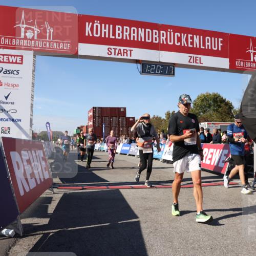 03.10.2025 - Köhlbrandbrückenlauf Lena Gebhardt http://msf.ph/oto/9048357 03.10.2025 13:20:17 Ziel 4397, 4402, 4565, 4571, 4779, 4994, 5144, 5160, 5456, 5481, 5672, 5683, 5850, 6035, 6136, 6589 meine-sportfotos.de
