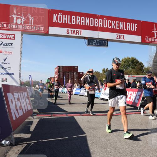 03.10.2025 - Köhlbrandbrückenlauf Lena Gebhardt http://msf.ph/oto/9048364 03.10.2025 13:20:17 Ziel 4397, 4402, 4565, 4571, 4779, 4994, 5144, 5160, 5456, 5481, 5672, 5683, 5850, 6035, 6136, 6589 meine-sportfotos.de