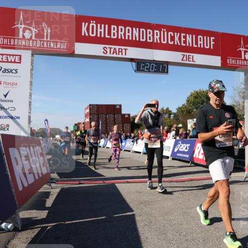 03.10.2025 - Köhlbrandbrückenlauf Lena Gebhardt http://msf.ph/oto/9048376 03.10.2025 13:20:18 Ziel 4397, 4402, 4565, 4571, 4779, 4994, 5144, 5160, 5208, 5456, 5481, 5672, 5683, 5850, 6035, 6136, 6589 meine-sportfotos.de