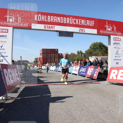03.10.2025 - Köhlbrandbrückenlauf Lena Gebhardt http://msf.ph/oto/9048397 03.10.2025 13:04:15 Ziel 4480, 5055, 5721, 6038, 6250, 6251, 6523, 6724 meine-sportfotos.de