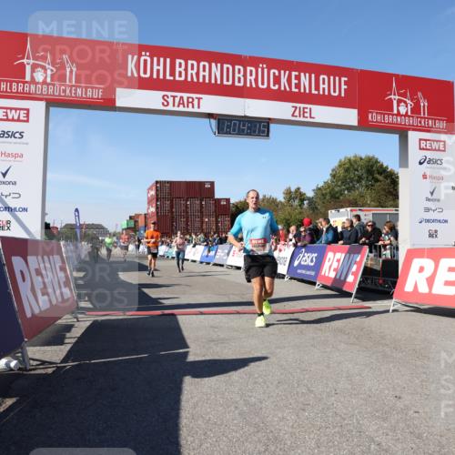 03.10.2025 - Köhlbrandbrückenlauf Lena Gebhardt http://msf.ph/oto/9048401 03.10.2025 13:04:15 Ziel 4480, 5055, 5721, 6038, 6250, 6251, 6523, 6724 meine-sportfotos.de