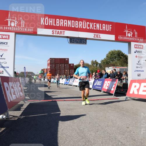 03.10.2025 - Köhlbrandbrückenlauf Lena Gebhardt http://msf.ph/oto/9048406 03.10.2025 13:04:15 Ziel 4480, 5055, 5721, 6038, 6250, 6251, 6523, 6724 meine-sportfotos.de