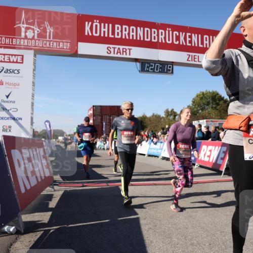 03.10.2025 - Köhlbrandbrückenlauf Lena Gebhardt http://msf.ph/oto/9048408 03.10.2025 13:20:20 Ziel 4397, 4402, 4565, 4571, 4779, 4994, 5144, 5160, 5208, 5672, 5683, 5790, 5850, 6035, 6136 meine-sportfotos.de