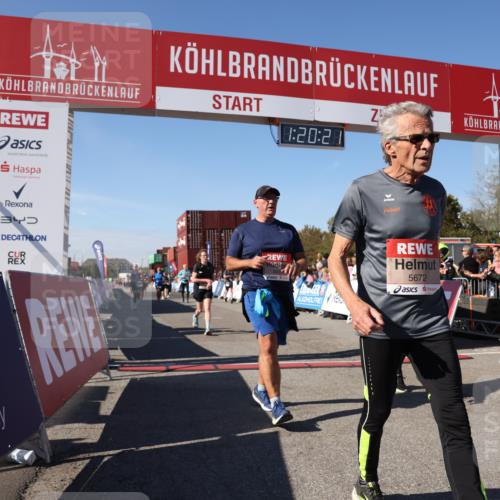 03.10.2025 - Köhlbrandbrückenlauf Lena Gebhardt http://msf.ph/oto/9048428 03.10.2025 13:20:21 Ziel 4385, 4397, 4402, 4565, 4570, 4571, 4591, 4672, 4739, 4779, 4994, 5082, 5144, 5160, 5208, 5672, 5683, 5790, 5850, 6035, 6136 meine-sportfotos.de