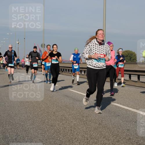03.10.2025 - Köhlbrandbrückenlauf Fabian Wolf http://msf.ph/oto/9048447 03.10.2025 10:00:31 Position 3 162, 549 meine-sportfotos.de