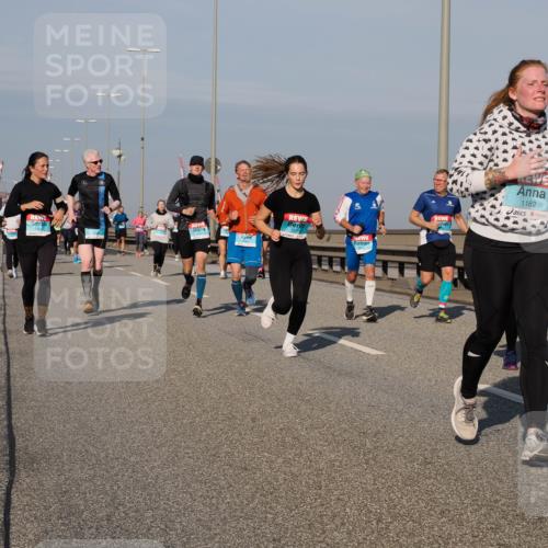 03.10.2025 - Köhlbrandbrückenlauf Fabian Wolf http://msf.ph/oto/9048457 03.10.2025 10:00:31 Position 3 1162 meine-sportfotos.de