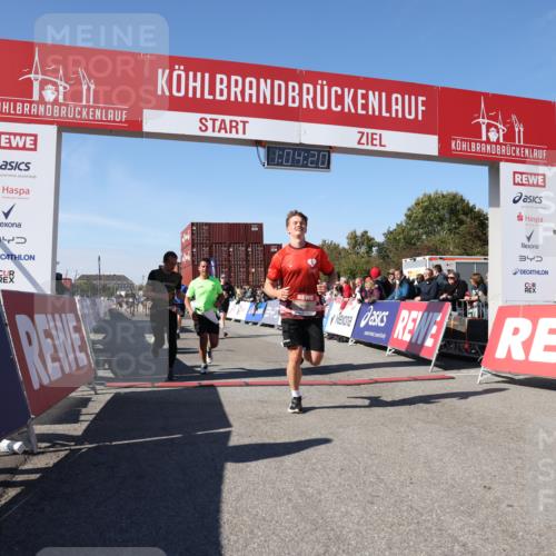 03.10.2025 - Köhlbrandbrückenlauf Lena Gebhardt http://msf.ph/oto/9048491 03.10.2025 13:04:21 Ziel 4117, 4198, 4297, 4494, 4665, 4836, 4995, 5055, 6038, 6250, 6251, 6523, 6723, 6724 meine-sportfotos.de