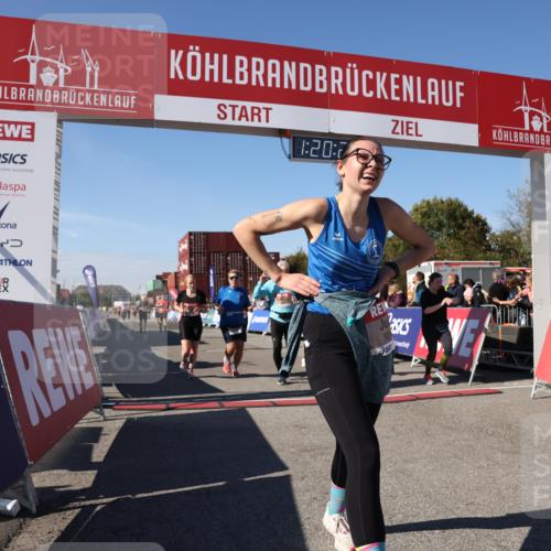 03.10.2025 - Köhlbrandbrückenlauf Lena Gebhardt http://msf.ph/oto/9048509 03.10.2025 13:20:27 Ziel 4385, 4570, 4571, 4591, 4672, 4739, 4790, 4859, 5082, 5144, 5160, 5208, 5543, 5631, 5672, 5790, 5850, 6035, 6136 meine-sportfotos.de