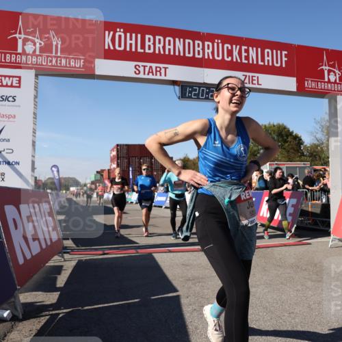 03.10.2025 - Köhlbrandbrückenlauf Lena Gebhardt http://msf.ph/oto/9048519 03.10.2025 13:20:27 Ziel 4385, 4570, 4571, 4591, 4672, 4739, 4790, 4859, 5082, 5144, 5160, 5208, 5543, 5631, 5672, 5790, 5850, 6035, 6136 meine-sportfotos.de