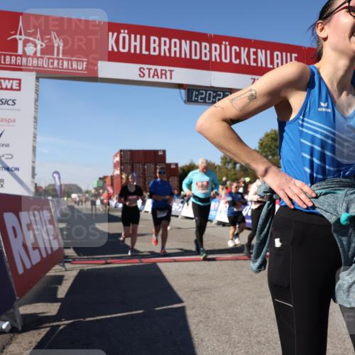 03.10.2025 - Köhlbrandbrückenlauf Lena Gebhardt http://msf.ph/oto/9048538 03.10.2025 13:20:28 Ziel 4269, 4385, 4570, 4571, 4591, 4672, 4739, 4790, 4859, 5082, 5144, 5160, 5208, 5543, 5631, 5672, 5790, 5850, 6035, 6136 meine-sportfotos.de