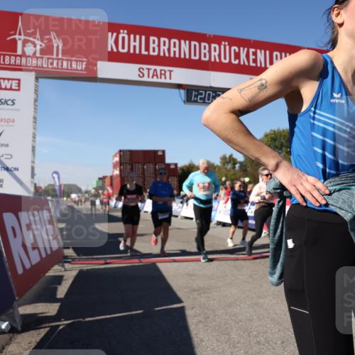 03.10.2025 - Köhlbrandbrückenlauf Lena Gebhardt http://msf.ph/oto/9048543 03.10.2025 13:20:28 Ziel 4269, 4385, 4570, 4571, 4591, 4672, 4739, 4790, 4859, 5082, 5144, 5160, 5208, 5543, 5631, 5672, 5790, 5850, 6035, 6136 meine-sportfotos.de