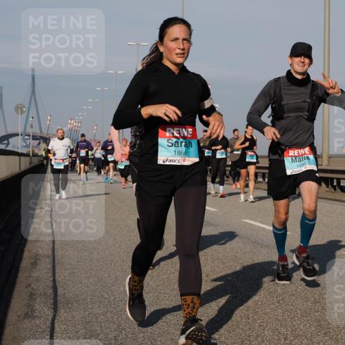 03.10.2025 - Köhlbrandbrückenlauf Fabian Wolf http://msf.ph/oto/9048559 03.10.2025 10:00:35 Position 3 1868, 1031 meine-sportfotos.de