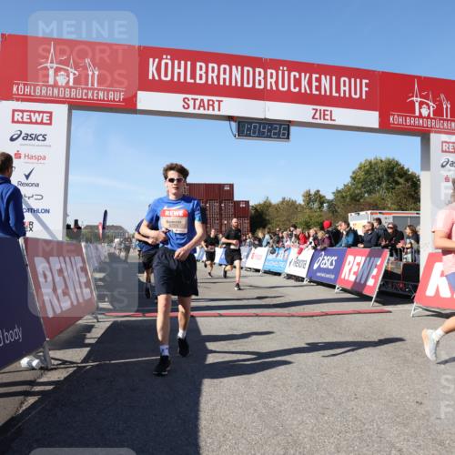 03.10.2025 - Köhlbrandbrückenlauf Lena Gebhardt http://msf.ph/oto/9048610 03.10.2025 13:04:26 Ziel 4055, 4117, 4198, 4297, 4494, 4665, 4836, 4995, 5055, 6018, 6038, 6250, 6251, 6723, 6724 meine-sportfotos.de