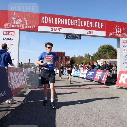 03.10.2025 - Köhlbrandbrückenlauf Lena Gebhardt http://msf.ph/oto/9048617 03.10.2025 13:04:26 Ziel 4055, 4117, 4198, 4297, 4494, 4665, 4836, 4995, 5055, 6018, 6038, 6250, 6251, 6723, 6724 meine-sportfotos.de