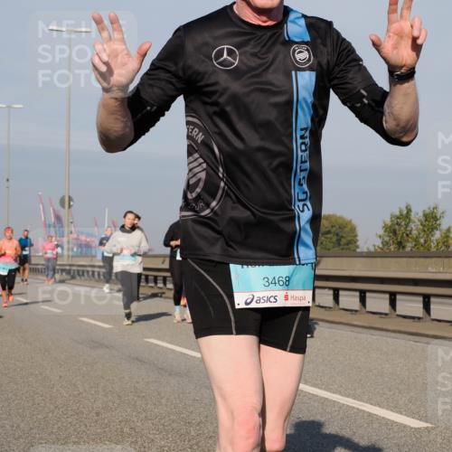 03.10.2025 - Köhlbrandbrückenlauf Fabian Wolf http://msf.ph/oto/9048620 03.10.2025 10:00:37 Position 3 3468 meine-sportfotos.de
