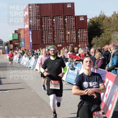 03.10.2025 - Köhlbrandbrückenlauf Jannik Wohlers http://msf.ph/oto/9048637 03.10.2025 13:07:24 Ziel 4113, 4287, 4288, 4590, 4636, 4649, 4794, 4806, 5645, 5646, 5870, 5872, 6459 meine-sportfotos.de