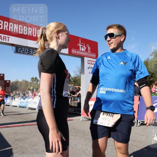 03.10.2025 - Köhlbrandbrückenlauf Lena Gebhardt http://msf.ph/oto/9048655 03.10.2025 13:20:32 Ziel 4269, 4385, 4570, 4571, 4591, 4672, 4739, 4790, 4859, 5082, 5208, 5543, 5631, 5790, 6777, 6807 meine-sportfotos.de
