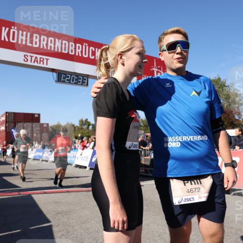 03.10.2025 - Köhlbrandbrückenlauf Lena Gebhardt http://msf.ph/oto/9048681 03.10.2025 13:20:33 Ziel 4269, 4385, 4570, 4591, 4672, 4739, 4790, 4859, 5082, 5208, 5543, 5631, 5790, 6777, 6807 meine-sportfotos.de