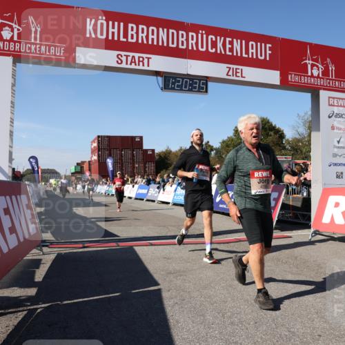 03.10.2025 - Köhlbrandbrückenlauf Lena Gebhardt http://msf.ph/oto/9048709 03.10.2025 13:20:36 Ziel 4269, 4385, 4476, 4570, 4591, 4672, 4739, 4790, 4859, 5082, 5543, 5631, 6777, 6807 meine-sportfotos.de