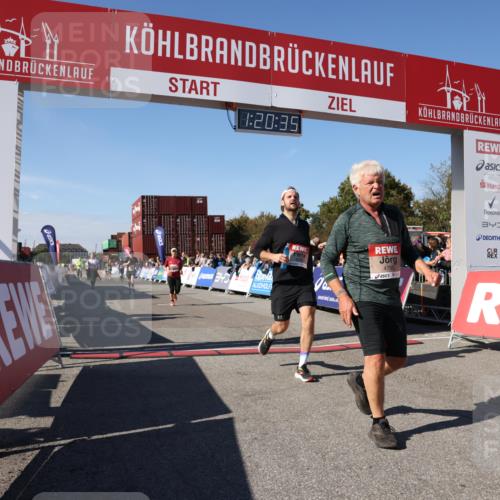 03.10.2025 - Köhlbrandbrückenlauf Lena Gebhardt http://msf.ph/oto/9048715 03.10.2025 13:20:36 Ziel 4269, 4385, 4476, 4570, 4591, 4672, 4739, 4790, 4859, 5082, 5543, 5631, 6777, 6807 meine-sportfotos.de