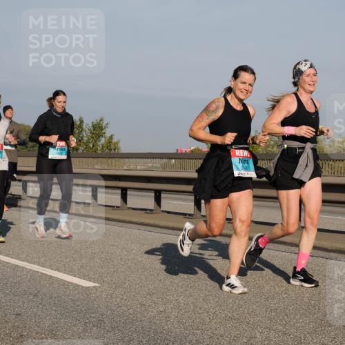 03.10.2025 - Köhlbrandbrückenlauf Fabian Wolf http://msf.ph/oto/9048721 03.10.2025 10:00:40 Position 3 1831, 2670, 2349 meine-sportfotos.de