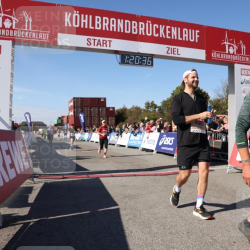 03.10.2025 - Köhlbrandbrückenlauf Lena Gebhardt http://msf.ph/oto/9048750 03.10.2025 13:20:37 Ziel 4269, 4385, 4476, 4570, 4591, 4672, 4739, 4790, 4859, 5082, 5543, 5631, 5918, 6777, 6807 meine-sportfotos.de