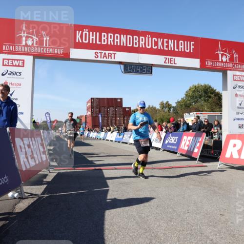 03.10.2025 - Köhlbrandbrückenlauf Lena Gebhardt http://msf.ph/oto/9048773 03.10.2025 13:04:36 Ziel 4055, 4117, 4198, 4247, 4665, 4713, 4724, 4836, 4995, 5948, 6018, 6092 meine-sportfotos.de