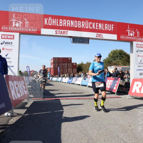 03.10.2025 - Köhlbrandbrückenlauf Lena Gebhardt http://msf.ph/oto/9048788 03.10.2025 13:04:36 Ziel 4055, 4117, 4198, 4247, 4665, 4713, 4724, 4836, 4995, 5948, 6018, 6092 meine-sportfotos.de