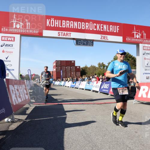 03.10.2025 - Köhlbrandbrückenlauf Lena Gebhardt http://msf.ph/oto/9048797 03.10.2025 13:04:36 Ziel 4055, 4117, 4198, 4247, 4665, 4713, 4724, 4836, 4995, 5948, 6018, 6092 meine-sportfotos.de