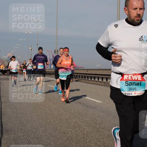 03.10.2025 - Köhlbrandbrückenlauf Fabian Wolf http://msf.ph/oto/9048821 03.10.2025 10:00:43 Position 3 3273, 3698 meine-sportfotos.de