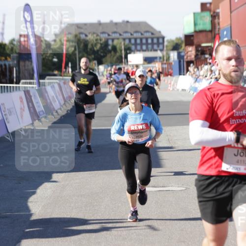 03.10.2025 - Köhlbrandbrückenlauf Jannik Wohlers http://msf.ph/oto/9048841 03.10.2025 13:07:30 Ziel 4113, 4254, 4287, 4288, 4375, 4590, 4636, 4649, 4794, 4806, 5645, 5646, 5870, 5872, 6459 meine-sportfotos.de
