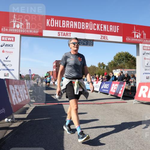03.10.2025 - Köhlbrandbrückenlauf Lena Gebhardt http://msf.ph/oto/9048842 03.10.2025 13:04:39 Ziel 4022, 4055, 4236, 4246, 4247, 4713, 4724, 4831, 5948, 6018, 6092, 6470 meine-sportfotos.de