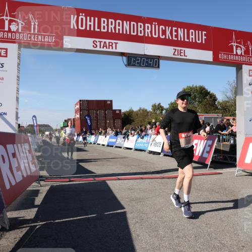 03.10.2025 - Köhlbrandbrückenlauf Lena Gebhardt http://msf.ph/oto/9048844 03.10.2025 13:20:40 Ziel 4269, 4476, 4646, 4790, 5488, 5543, 5631, 5774, 5918, 5920, 6777, 6807 meine-sportfotos.de