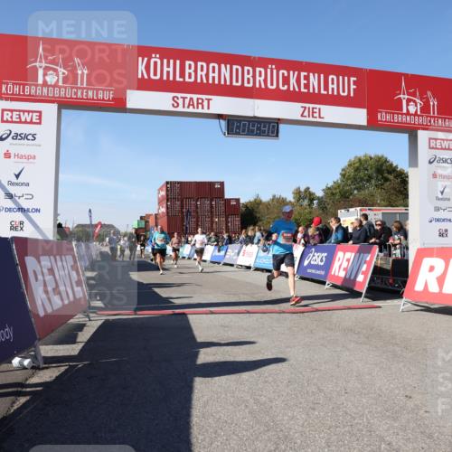 03.10.2025 - Köhlbrandbrückenlauf Lena Gebhardt http://msf.ph/oto/9048881 03.10.2025 13:04:41 Ziel 4022, 4055, 4236, 4246, 4247, 4303, 4713, 4724, 4831, 5948, 5968, 6018, 6092, 6470 meine-sportfotos.de