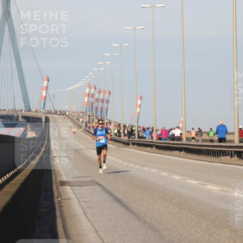 03.10.2025 - Köhlbrandbrückenlauf Lena Gebhardt http://msf.ph/oto/9048909 03.10.2025 09:32:11 Position 1  meine-sportfotos.de