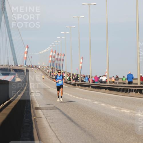 03.10.2025 - Köhlbrandbrückenlauf Lena Gebhardt http://msf.ph/oto/9048914 03.10.2025 09:32:11 Position 1  meine-sportfotos.de