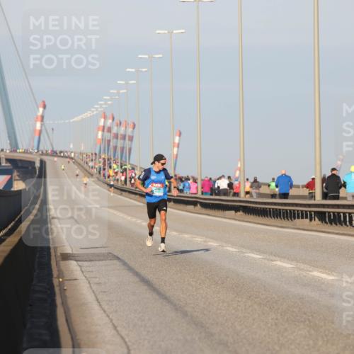 03.10.2025 - Köhlbrandbrückenlauf Lena Gebhardt http://msf.ph/oto/9048927 03.10.2025 09:32:14 Position 1  meine-sportfotos.de