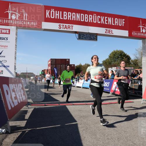 03.10.2025 - Köhlbrandbrückenlauf Lena Gebhardt http://msf.ph/oto/9048939 03.10.2025 13:20:45 Ziel 4476, 4646, 4709, 5480, 5488, 5774, 5918, 5920, 6703, 6777, 6807 meine-sportfotos.de