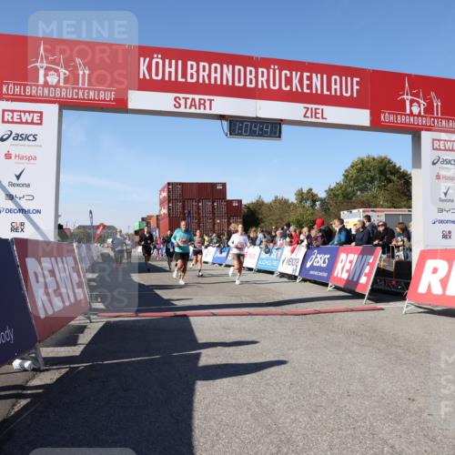 03.10.2025 - Köhlbrandbrückenlauf Lena Gebhardt http://msf.ph/oto/9048943 03.10.2025 13:04:42 Ziel 4022, 4236, 4246, 4247, 4303, 4449, 4713, 4724, 4831, 5849, 5948, 5968, 6092, 6268, 6470 meine-sportfotos.de