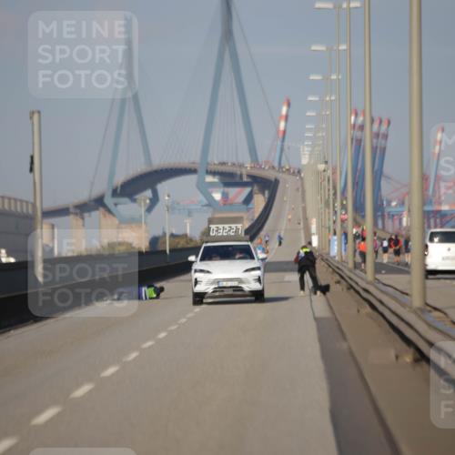 03.10.2025 - Köhlbrandbrückenlauf Jannik Wohlers http://msf.ph/oto/9048949 03.10.2025 09:32:27 Position 3 0, 32, 27 meine-sportfotos.de