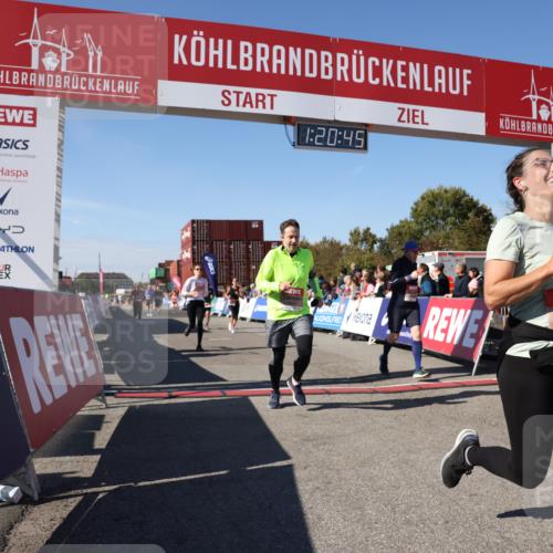 03.10.2025 - Köhlbrandbrückenlauf Lena Gebhardt http://msf.ph/oto/9048968 03.10.2025 13:20:45 Ziel 4476, 4646, 4709, 5480, 5488, 5774, 5918, 5920, 6703, 6777, 6807 meine-sportfotos.de