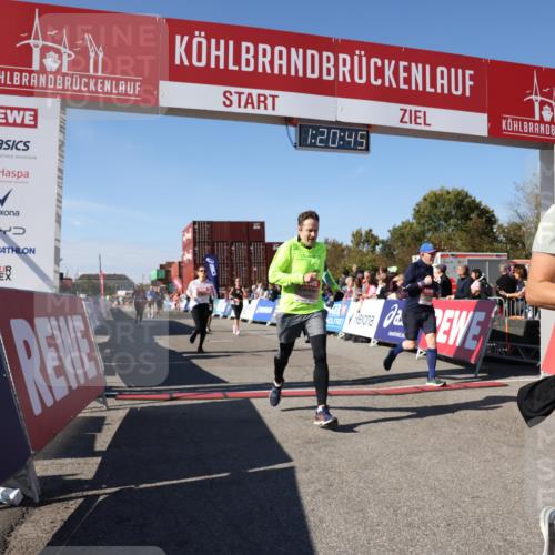 03.10.2025 - Köhlbrandbrückenlauf Lena Gebhardt http://msf.ph/oto/9048987 03.10.2025 13:20:45 Ziel 4476, 4646, 4709, 5480, 5488, 5774, 5918, 5920, 6703, 6777, 6807 meine-sportfotos.de