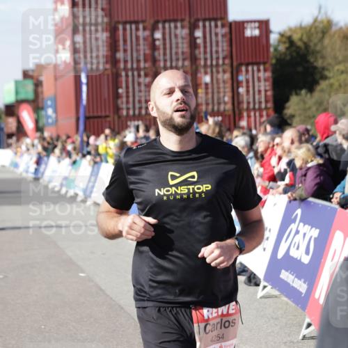03.10.2025 - Köhlbrandbrückenlauf Jannik Wohlers http://msf.ph/oto/9048999 03.10.2025 13:07:34 Ziel 4113, 4165, 4254, 4263, 4287, 4288, 4375, 4636, 5870, 5872, 6744 meine-sportfotos.de
