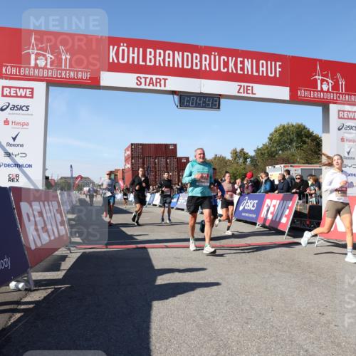 03.10.2025 - Köhlbrandbrückenlauf Lena Gebhardt http://msf.ph/oto/9049028 03.10.2025 13:04:44 Ziel 4022, 4061, 4236, 4246, 4247, 4303, 4449, 4713, 4724, 4831, 5849, 5948, 5968, 6092, 6268, 6470, 6716 meine-sportfotos.de
