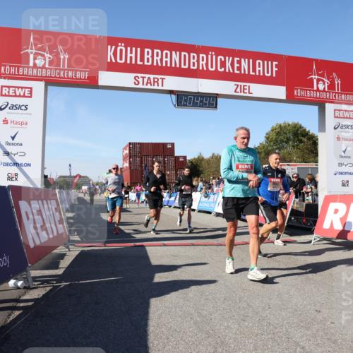 03.10.2025 - Köhlbrandbrückenlauf Lena Gebhardt http://msf.ph/oto/9049042 03.10.2025 13:04:45 Ziel 4022, 4061, 4236, 4246, 4247, 4303, 4449, 4713, 4724, 4831, 5849, 5948, 5968, 6268, 6470, 6716 meine-sportfotos.de